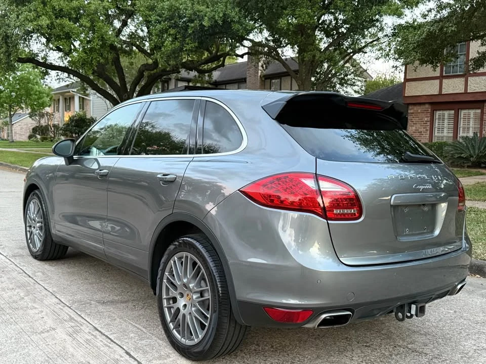 2014 Porsche 958 Cayenne S - Image 4 of 16