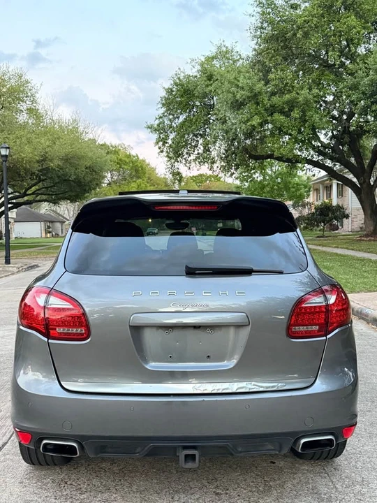 2014 Porsche 958 Cayenne S - Image 5 of 16
