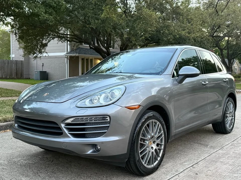 2014 Porsche 958 Cayenne S - Image 8 of 16