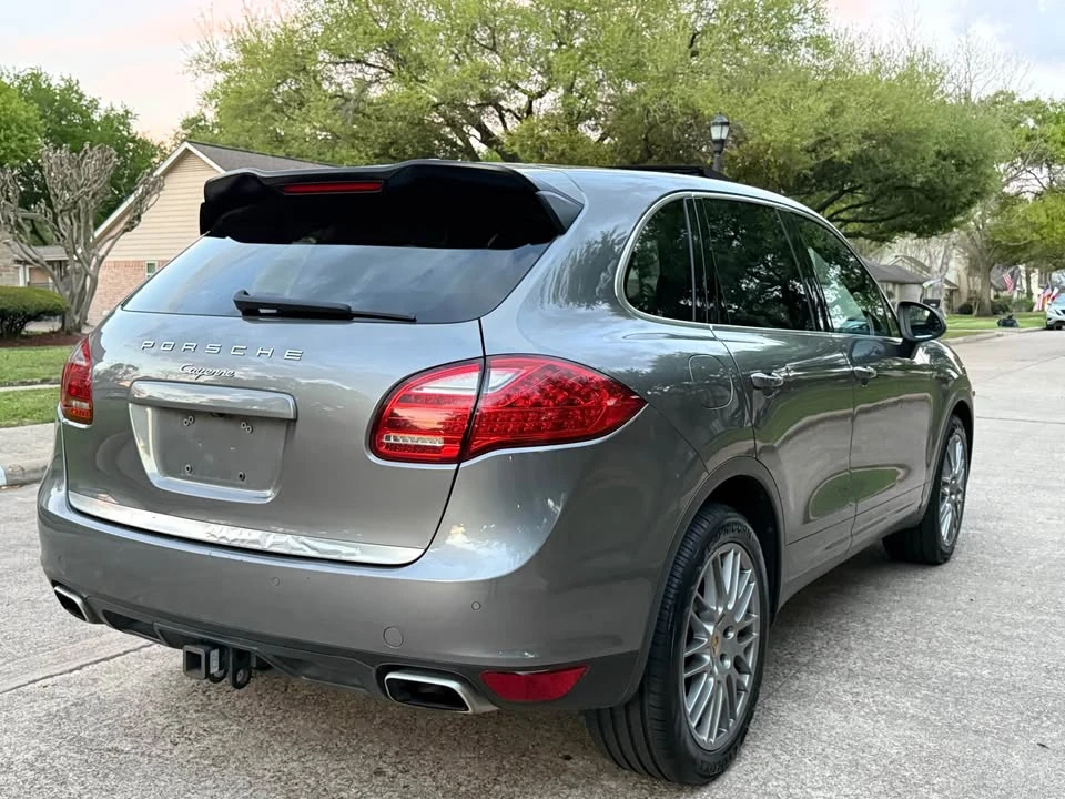 2014 Porsche 958 Cayenne S - Image 4 of 16