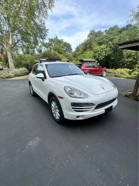 2014 Porsche 958 Cayenne - Image 2 of 6