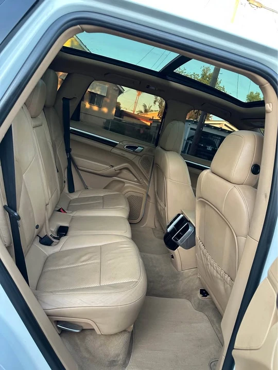 2014 Porsche 958 Cayenne - Image 13 of 20