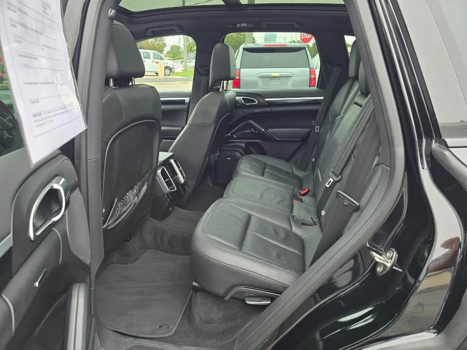2014 Porsche 958 Cayenne - Image 9 of 18