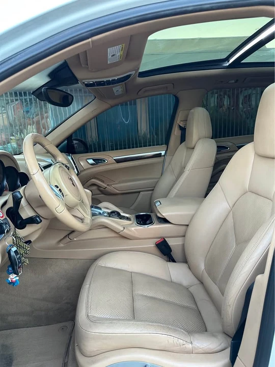 2014 Porsche 958 Cayenne - Image 6 of 20