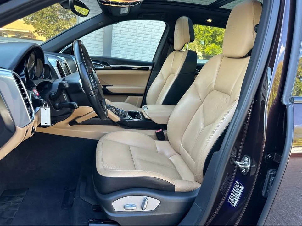 2014 Porsche 958 Cayenne - Image 8 of 19