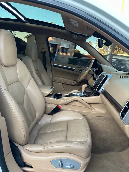 2014 Porsche 958 Cayenne - Image 12 of 20