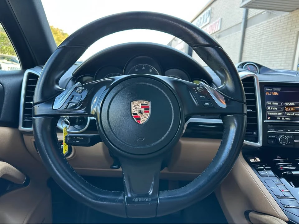 2014 Porsche 958 Cayenne - Image 12 of 19