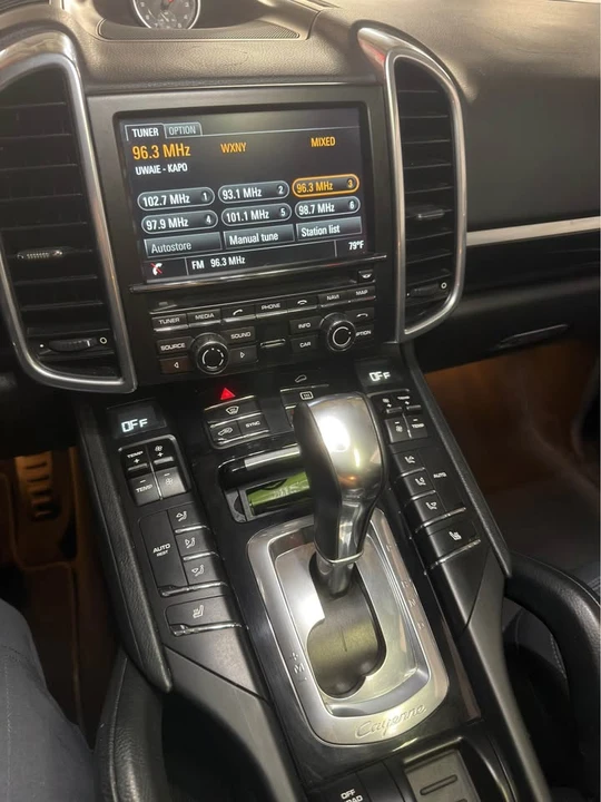 2014 Porsche 958 Cayenne - Image 6 of 11