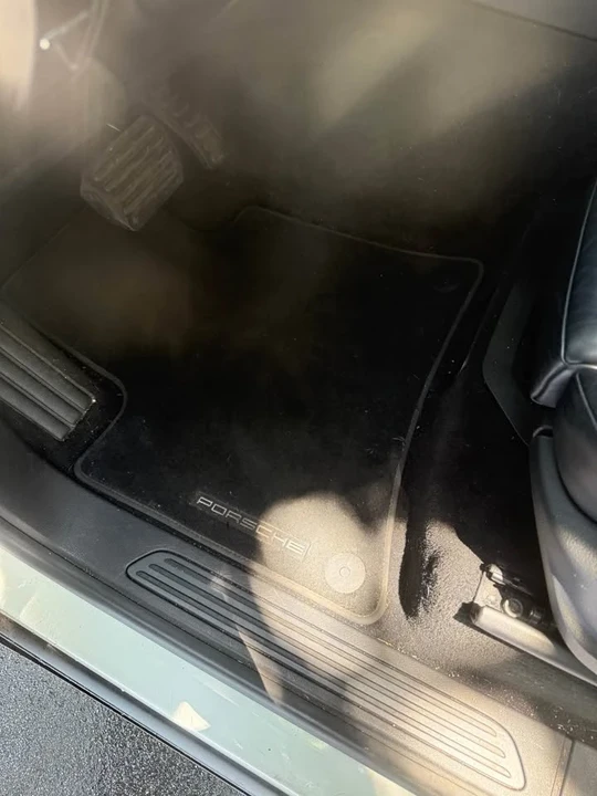 2014 Porsche 958 Cayenne - Image 2 of 20