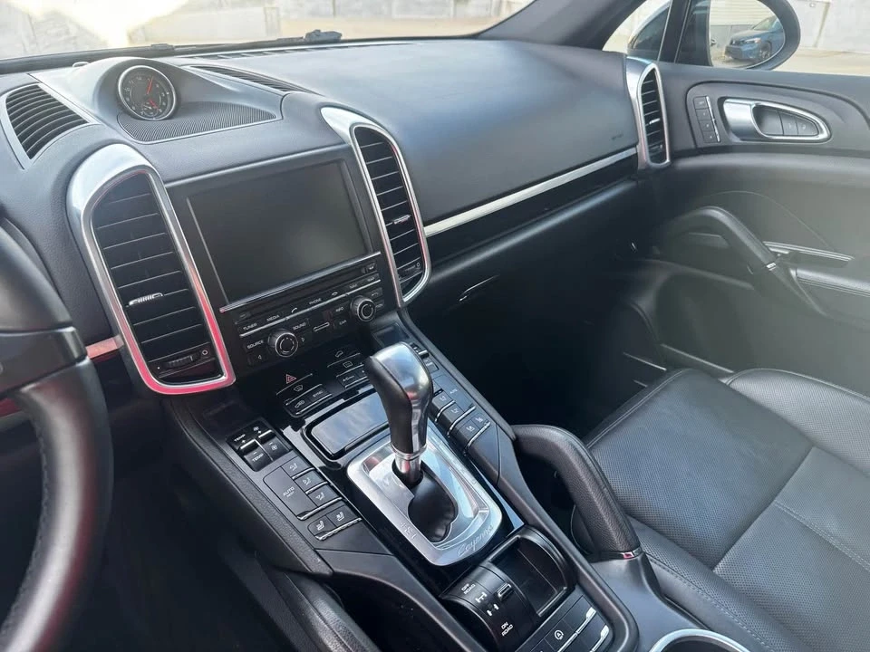 2014 Porsche 958 Cayenne - Image 15 of 19