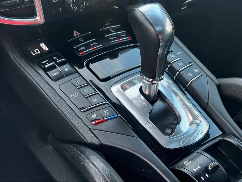2014 Porsche 958 Cayenne - Image 17 of 19