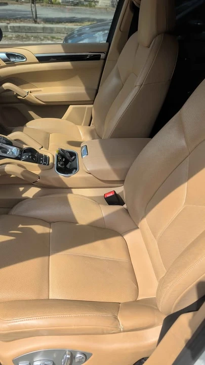2014 Porsche 958 Cayenne - Image 14 of 20