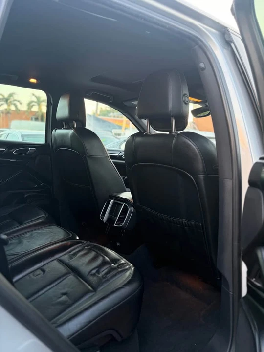 2014 Porsche 958 Cayenne - Image 18 of 20