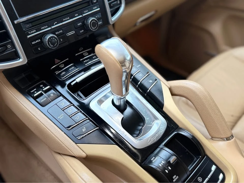 2014 Porsche 958 Cayenne - Image 18 of 18