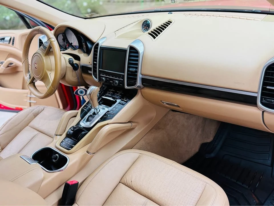 2014 Porsche 958 Cayenne - Image 14 of 18