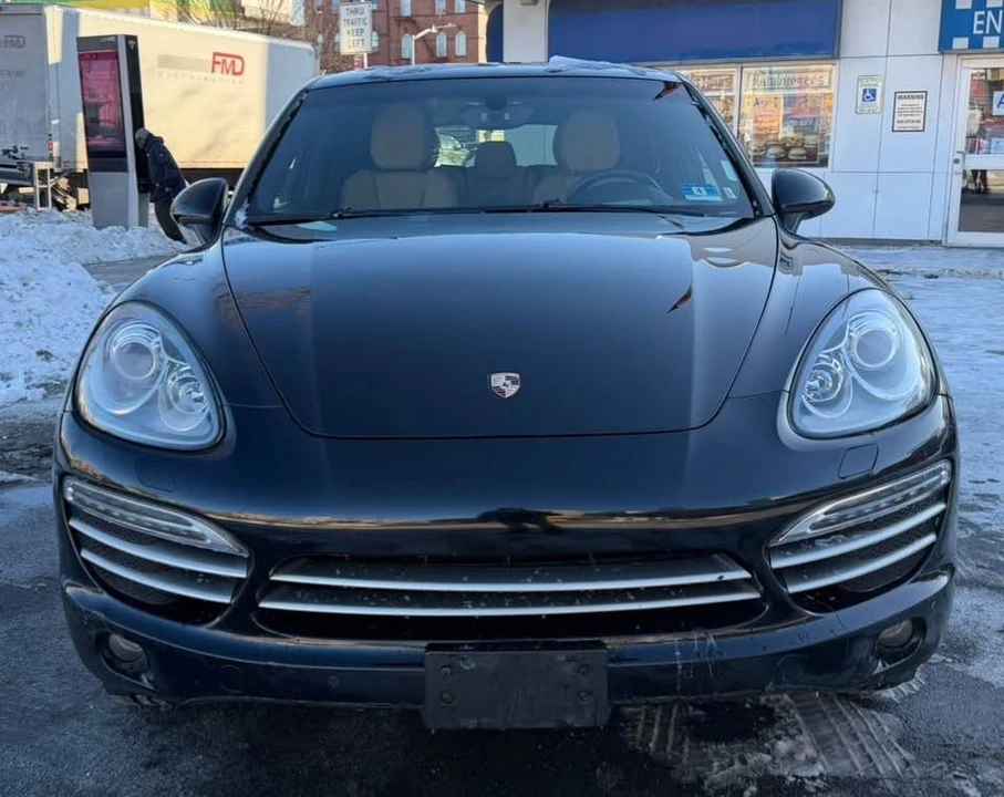 2014 Porsche 958 Cayenne - Image 3 of 10