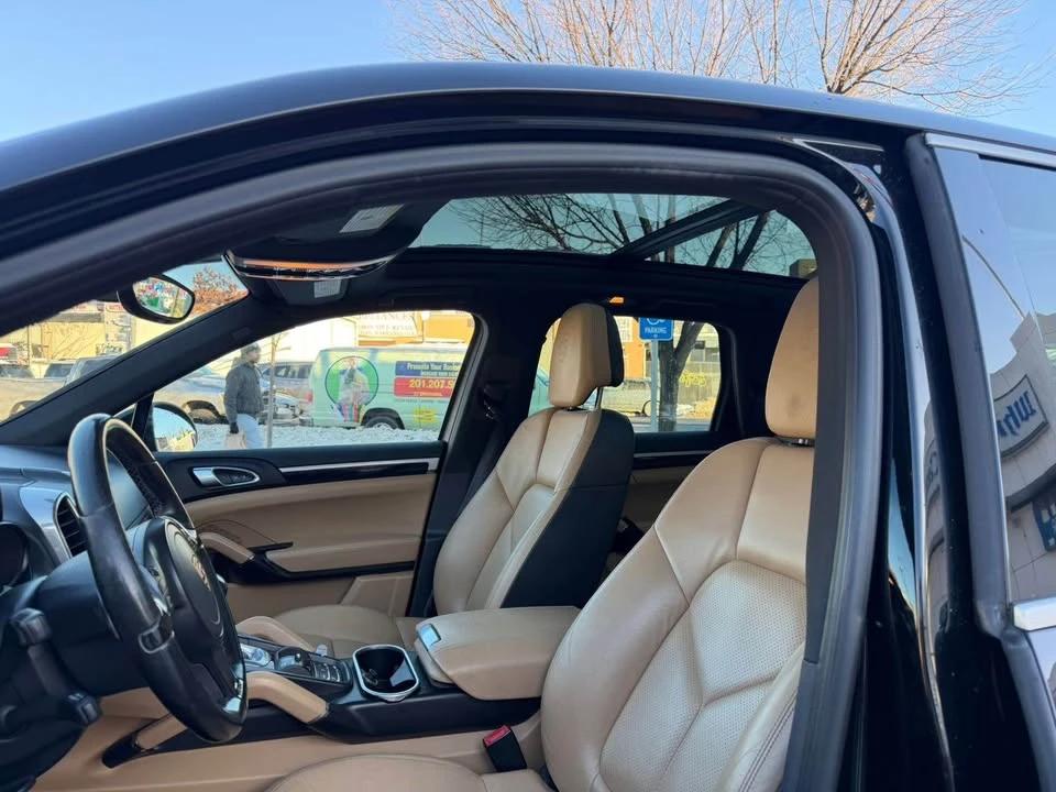 2014 Porsche 958 Cayenne - Image 8 of 10