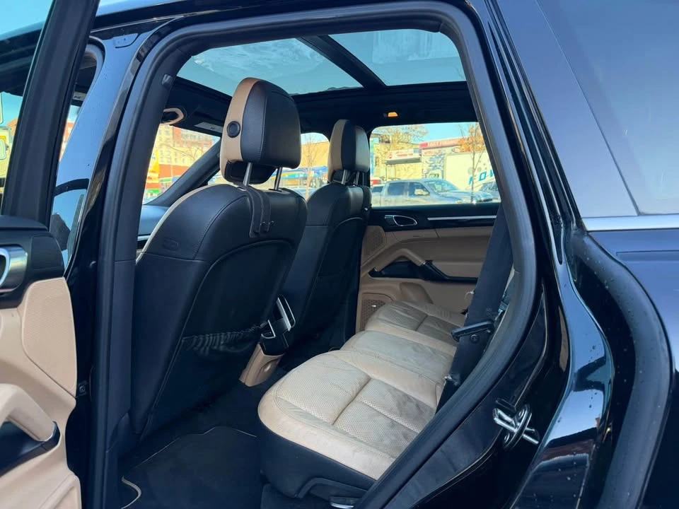 2014 Porsche 958 Cayenne - Image 10 of 10