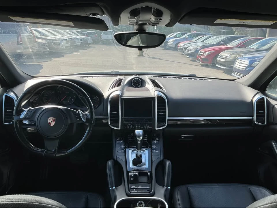 2014 Porsche 958 Cayenne - Image 13 of 17