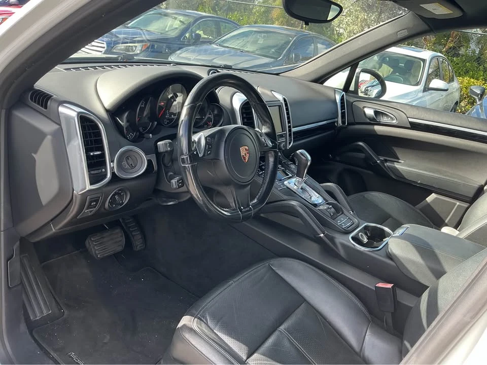 2014 Porsche 958 Cayenne - Image 7 of 17