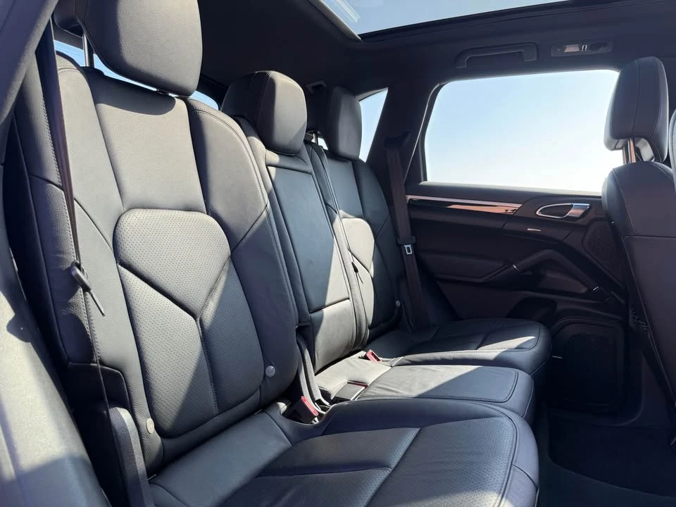 2014 Porsche 958 Cayenne - Image 18 of 20