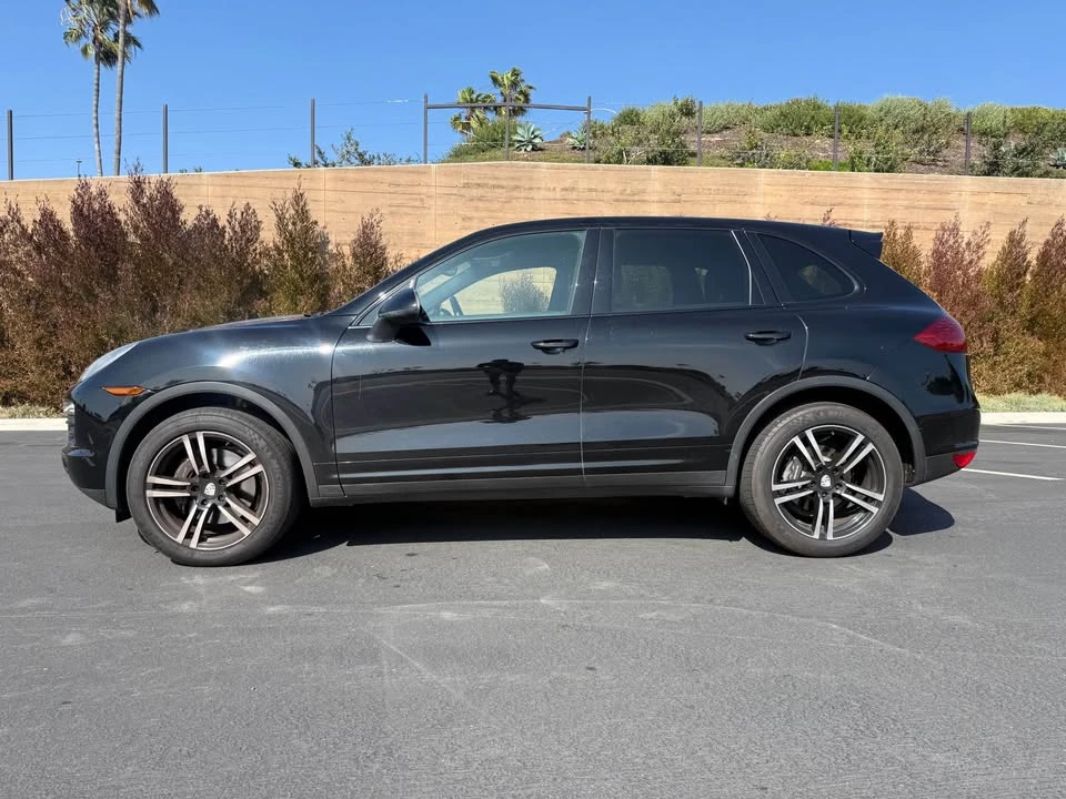 2014 Porsche 958 Cayenne - Image 2 of 20