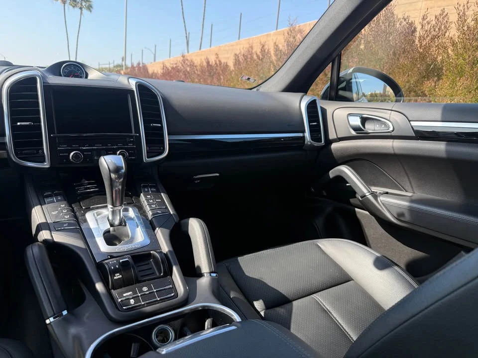 2014 Porsche 958 Cayenne - Image 11 of 20