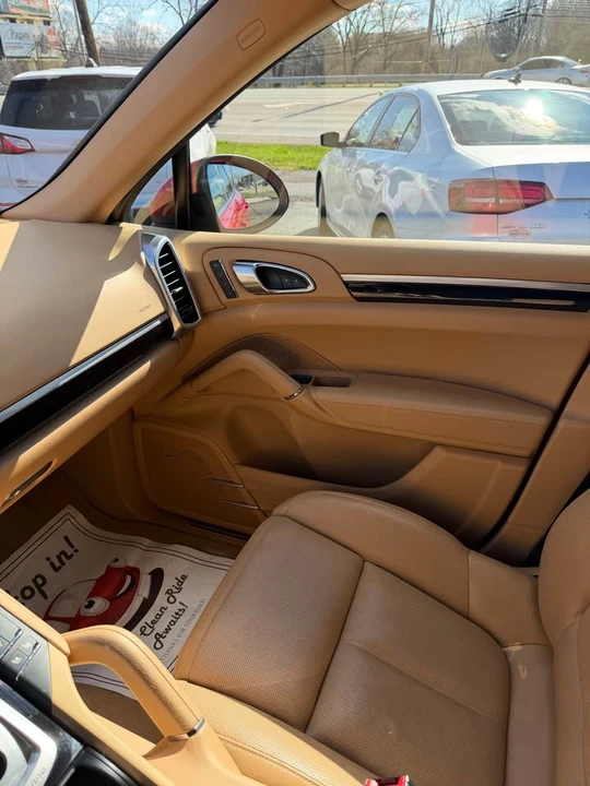 2014 Porsche 958 Cayenne - Image 12 of 16
