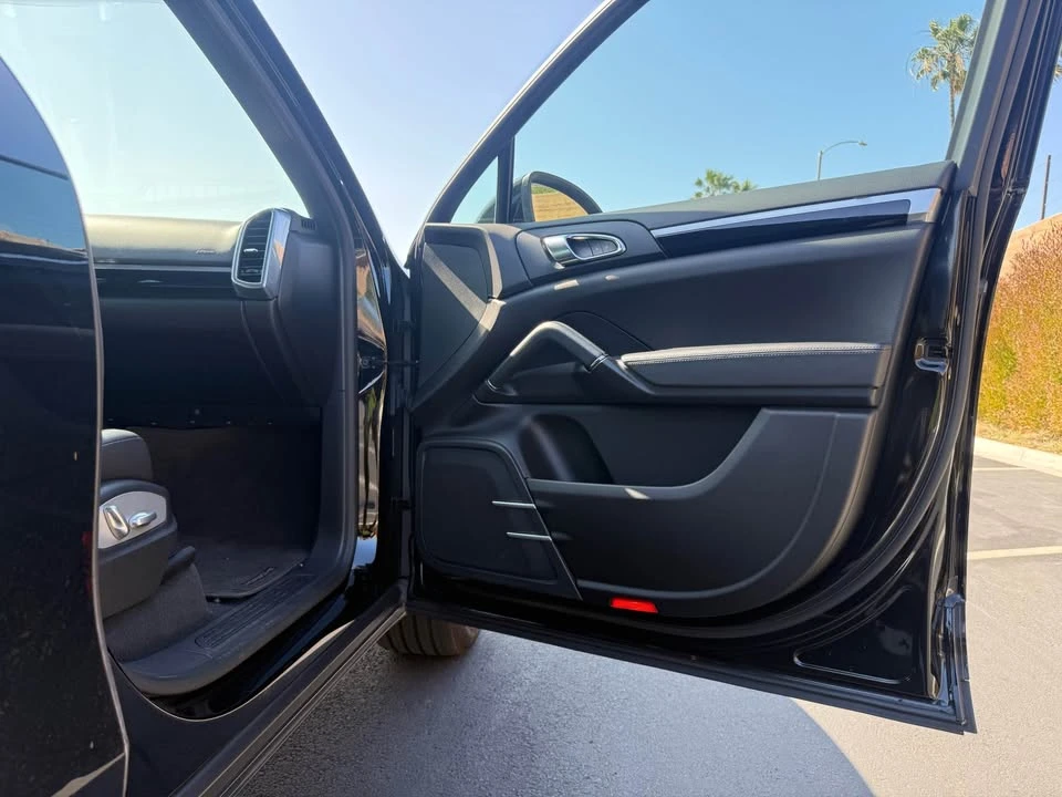 2014 Porsche 958 Cayenne - Image 14 of 20