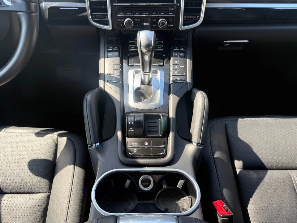 2014 Porsche 958 Cayenne - Image 12 of 20