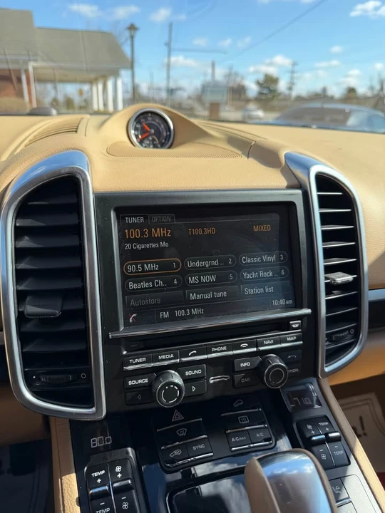 2014 Porsche 958 Cayenne - Image 11 of 16