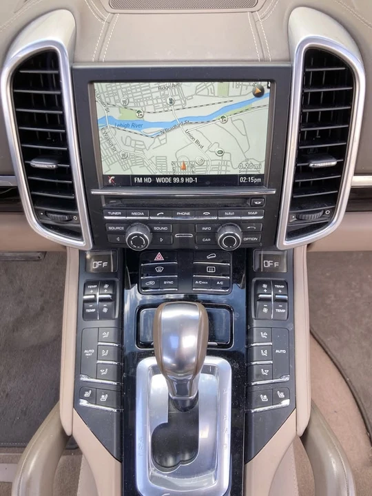 2014 Porsche 958 Cayenne - Image 14 of 17