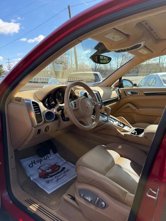2014 Porsche 958 Cayenne - Image 6 of 16