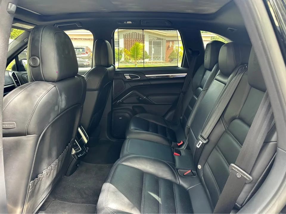 2014 Porsche 958 Cayenne - Image 8 of 9