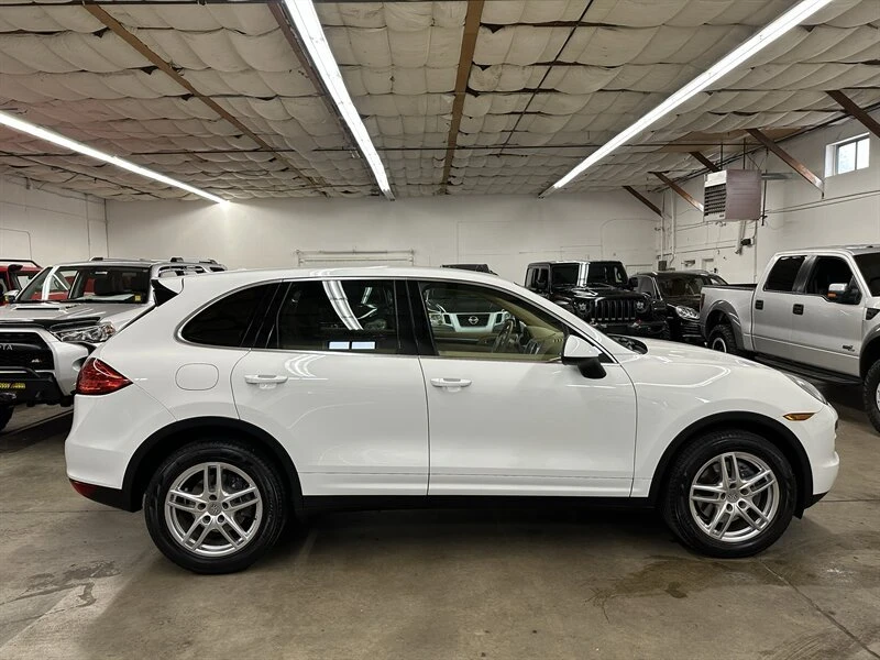 2014 Porsche 958 Cayenne - Image 2 of 20