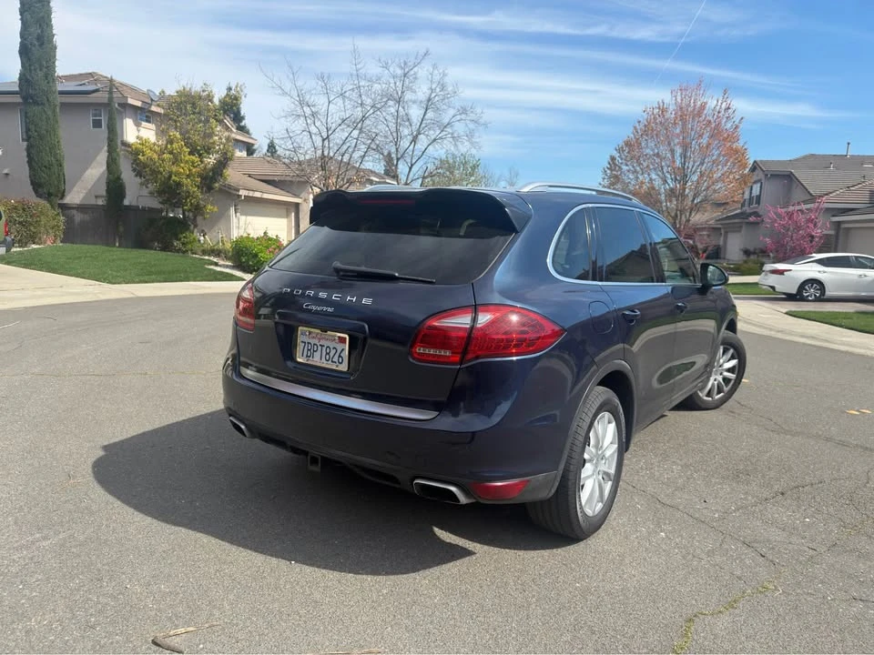 2014 Porsche 958 Cayenne - Image 2 of 17