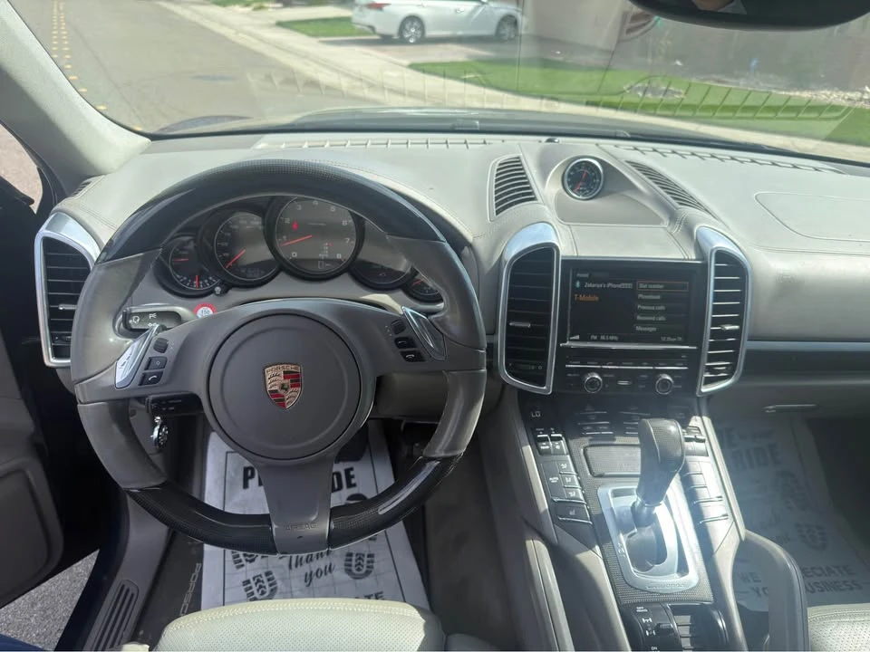 2014 Porsche 958 Cayenne - Image 10 of 17