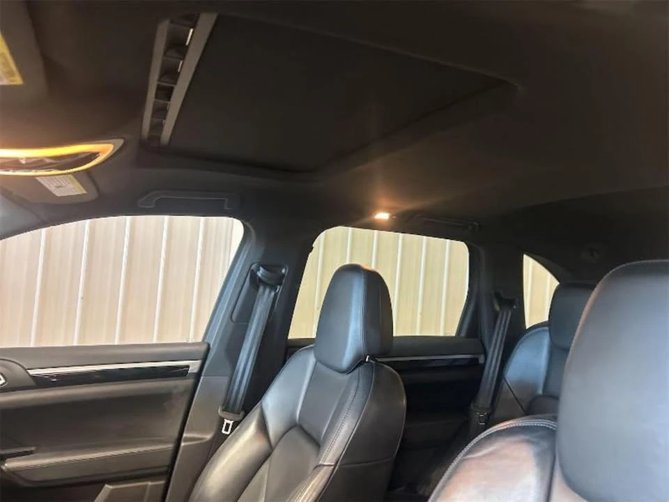 2014 Porsche 958 Cayenne - Image 9 of 10