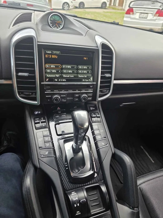 2014 Porsche 958 Cayenne - Image 8 of 10