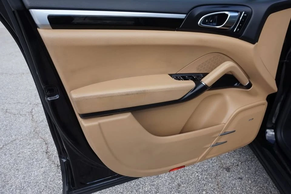 2014 Porsche 958 Cayenne - Image 17 of 20