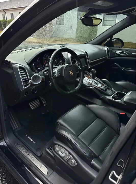2014 Porsche 958 Cayenne Turbo - Image 12 of 19