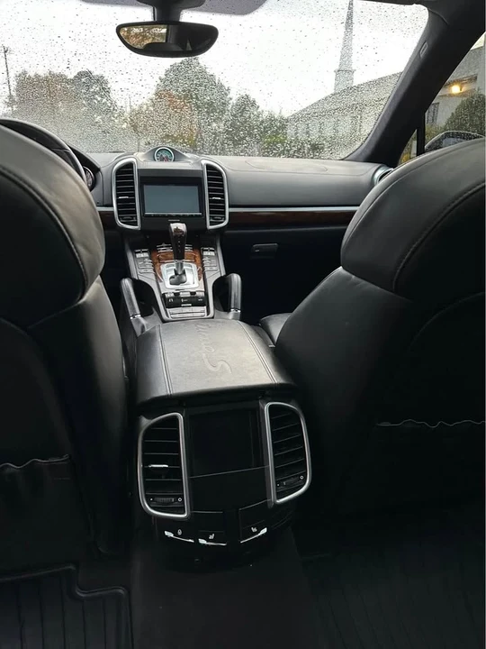2014 Porsche 958 Cayenne Turbo - Image 15 of 19