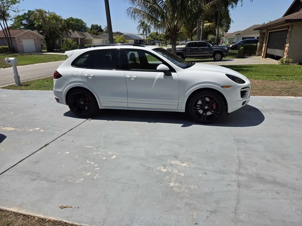 2014 Porsche 958 Cayenne Turbo - Image 6 of 15