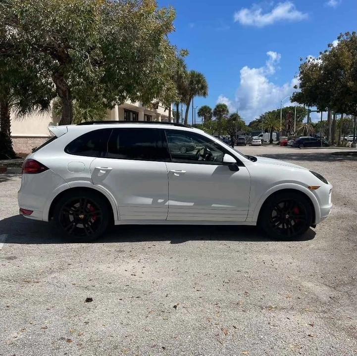 2014 Porsche 958 Cayenne Turbo - Image 10 of 15