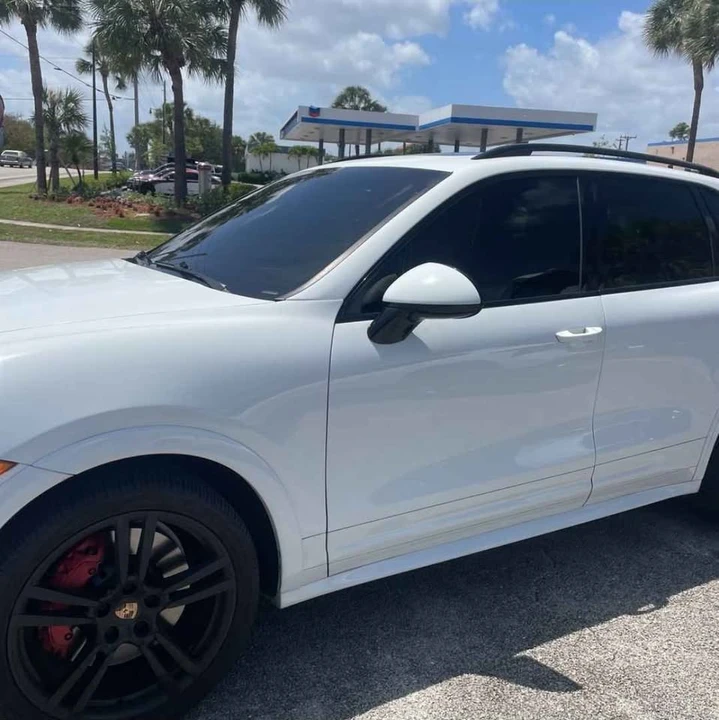 2014 Porsche 958 Cayenne Turbo S - Image 2 of 19