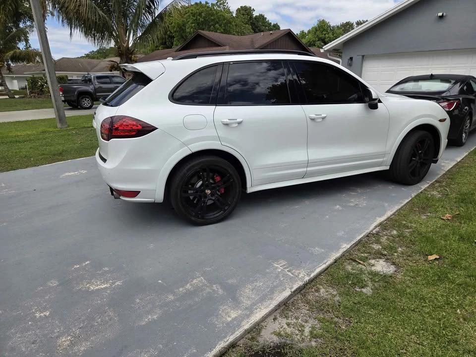 2014 Porsche 958 Cayenne Turbo S - Image 6 of 19