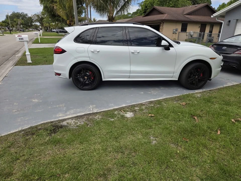 2014 Porsche 958 Cayenne Turbo S - Image 7 of 19