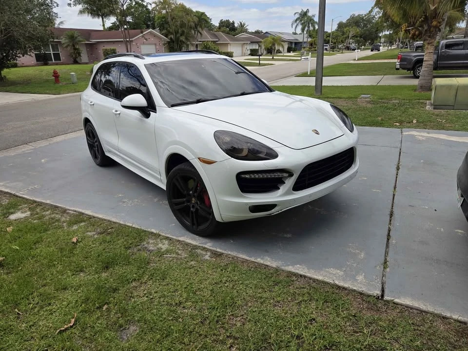 2014 Porsche 958 Cayenne Turbo S - Image 8 of 19