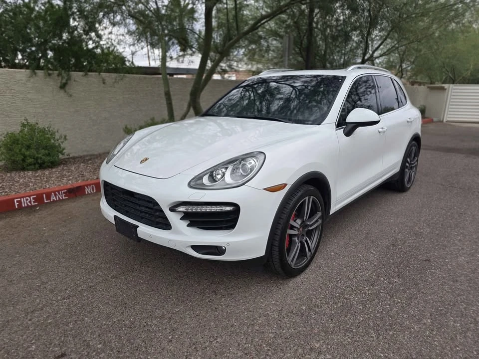 2014 Porsche 958 Cayenne Turbo - Image 2 of 14