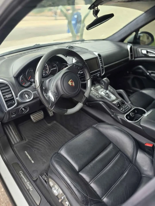 2014 Porsche 958 Cayenne Turbo - Image 10 of 14